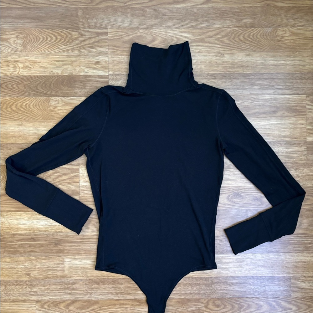 [LIKE NEW] Lululemon Athletica Nulu Black Long Sleeve Bodysuit